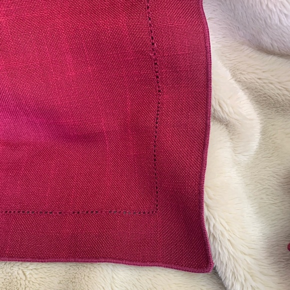 Set of 4 burgundy fabric napkins - Picture 4 of 5